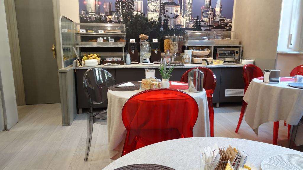 Eurohotel Piacenza Restoran fotoğraf